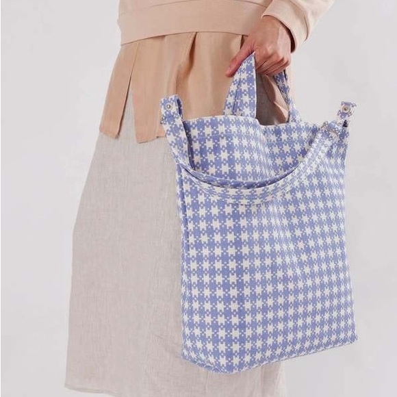 BAGGU Duck Bag in Blue Pixel Gingham - Picture 1 of 7